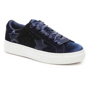 Helium Black Velvet Laceup Sneakers